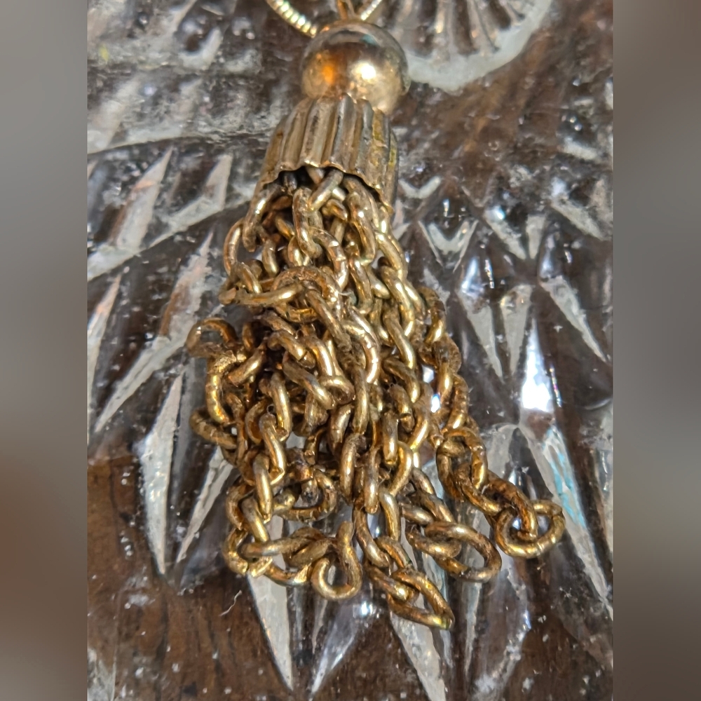 Cameo Brooch with Elaborate Frame, Crystals and Tassel - Picture 4 of 7